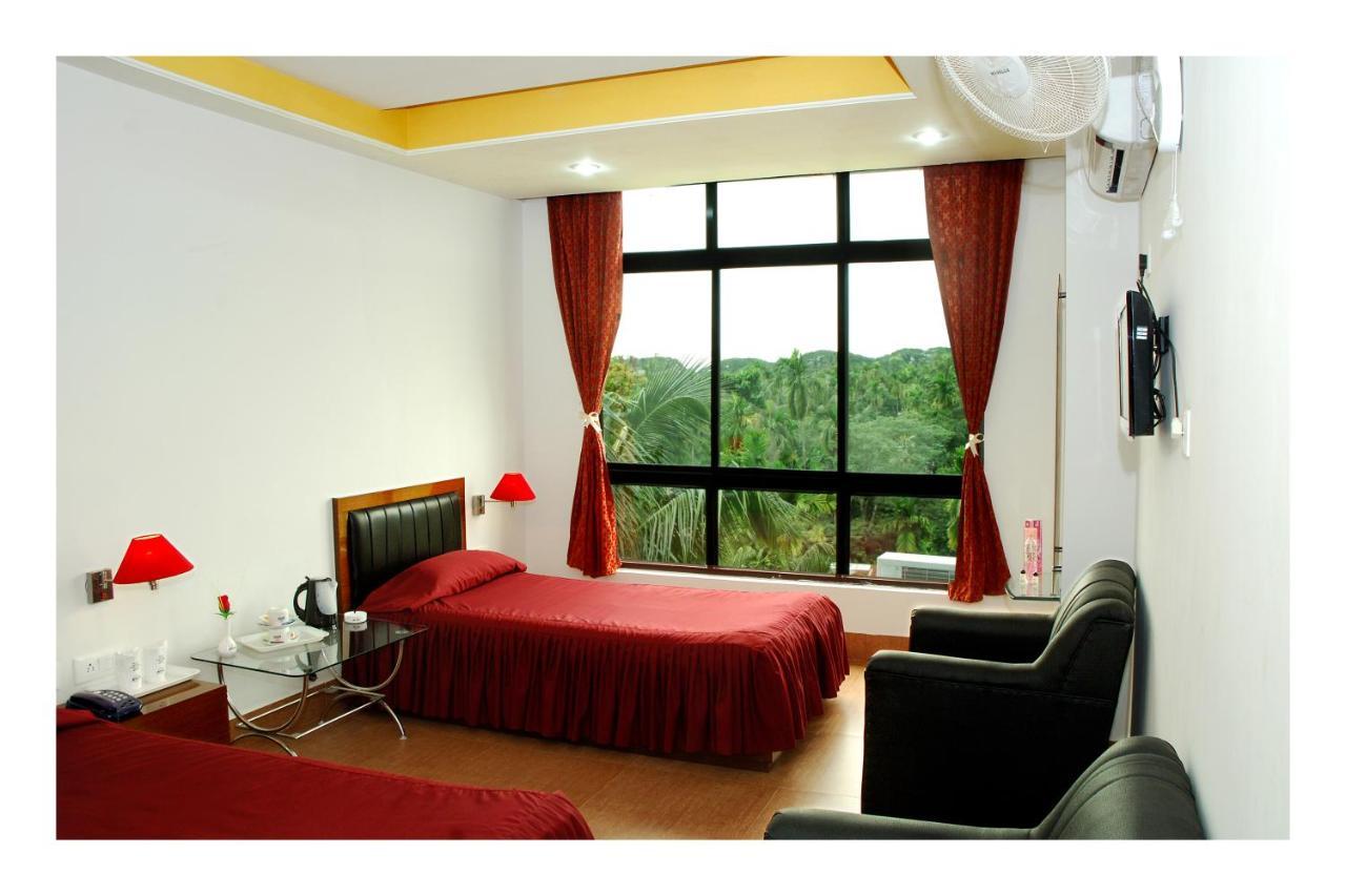 Hotel Dooars Mountain Alipur Duar Экстерьер фото